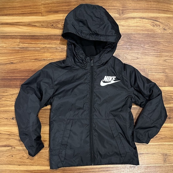 Kids Nike Sportswear Windbreaker Jacket Size 7